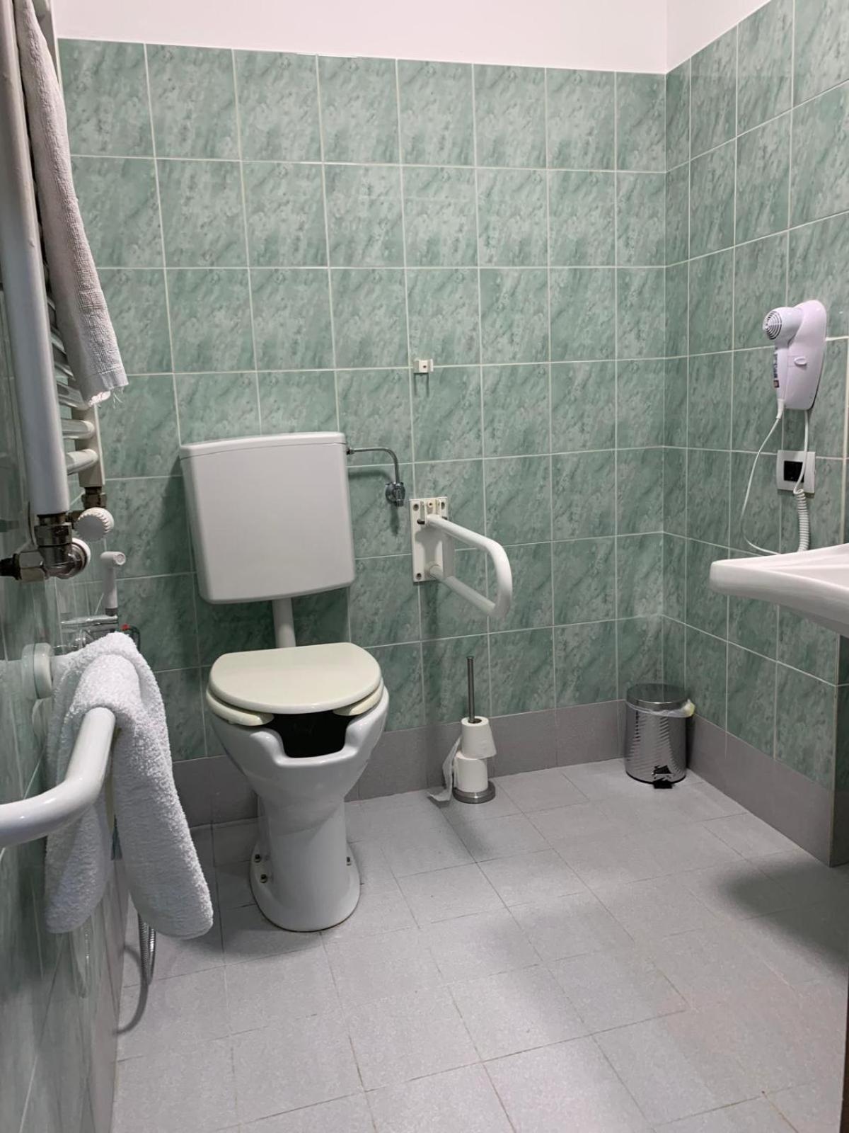 Albergo Locanda Diana Genoa Bagian luar foto